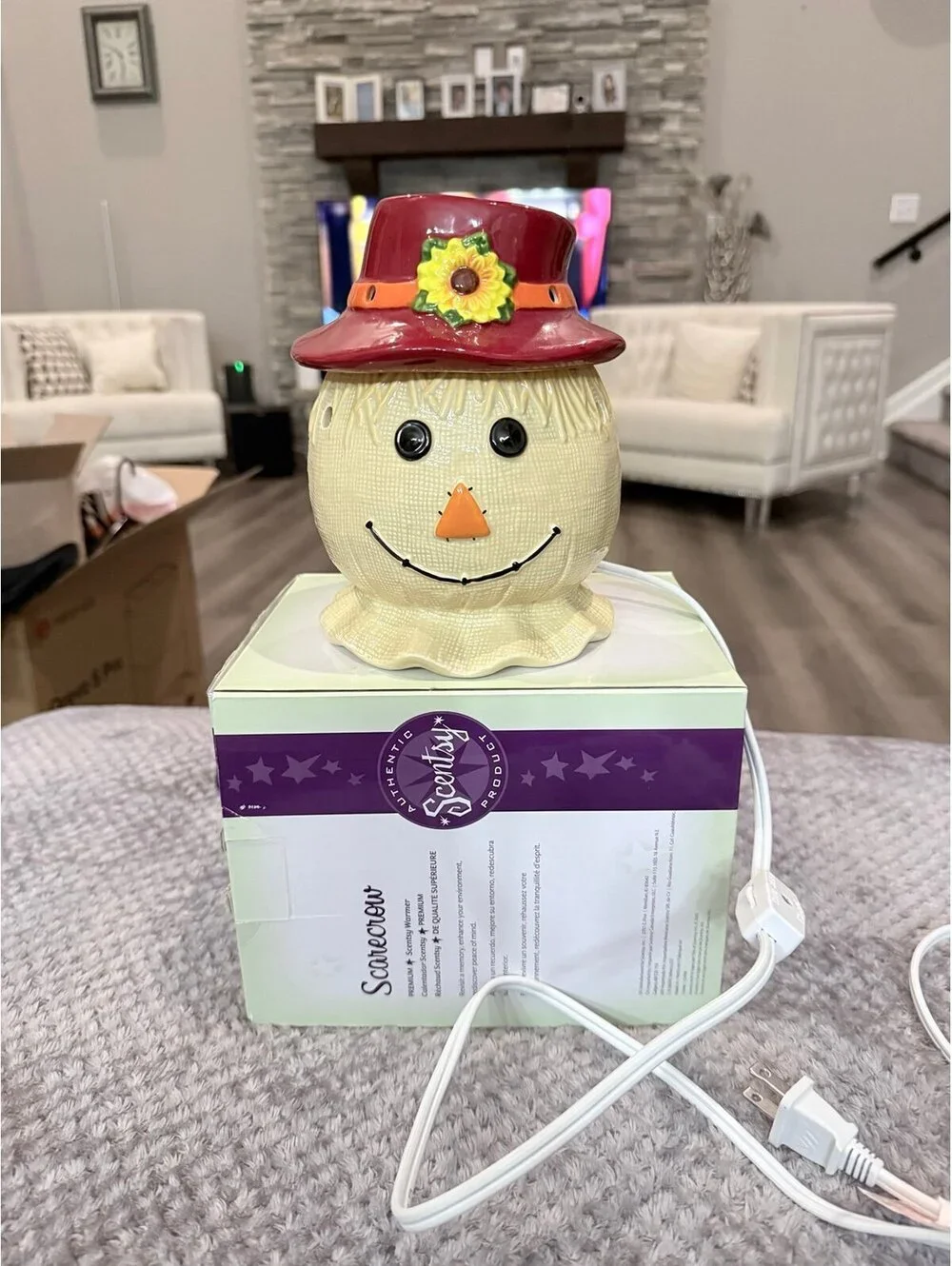 Scentsy Scarecrow Premium Warmer – Retired Ceramic Fall Harvest Wax Warmer